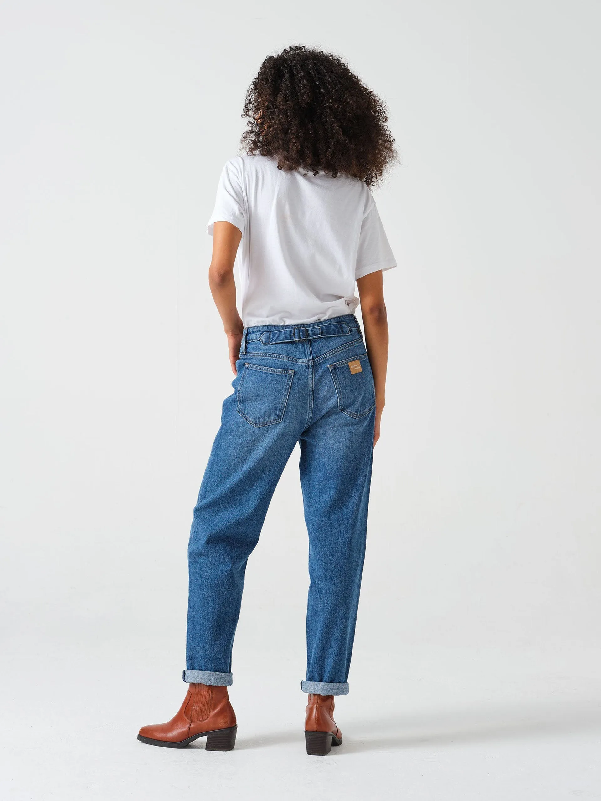 Bobbi boyfriend jean in desert vintage americana