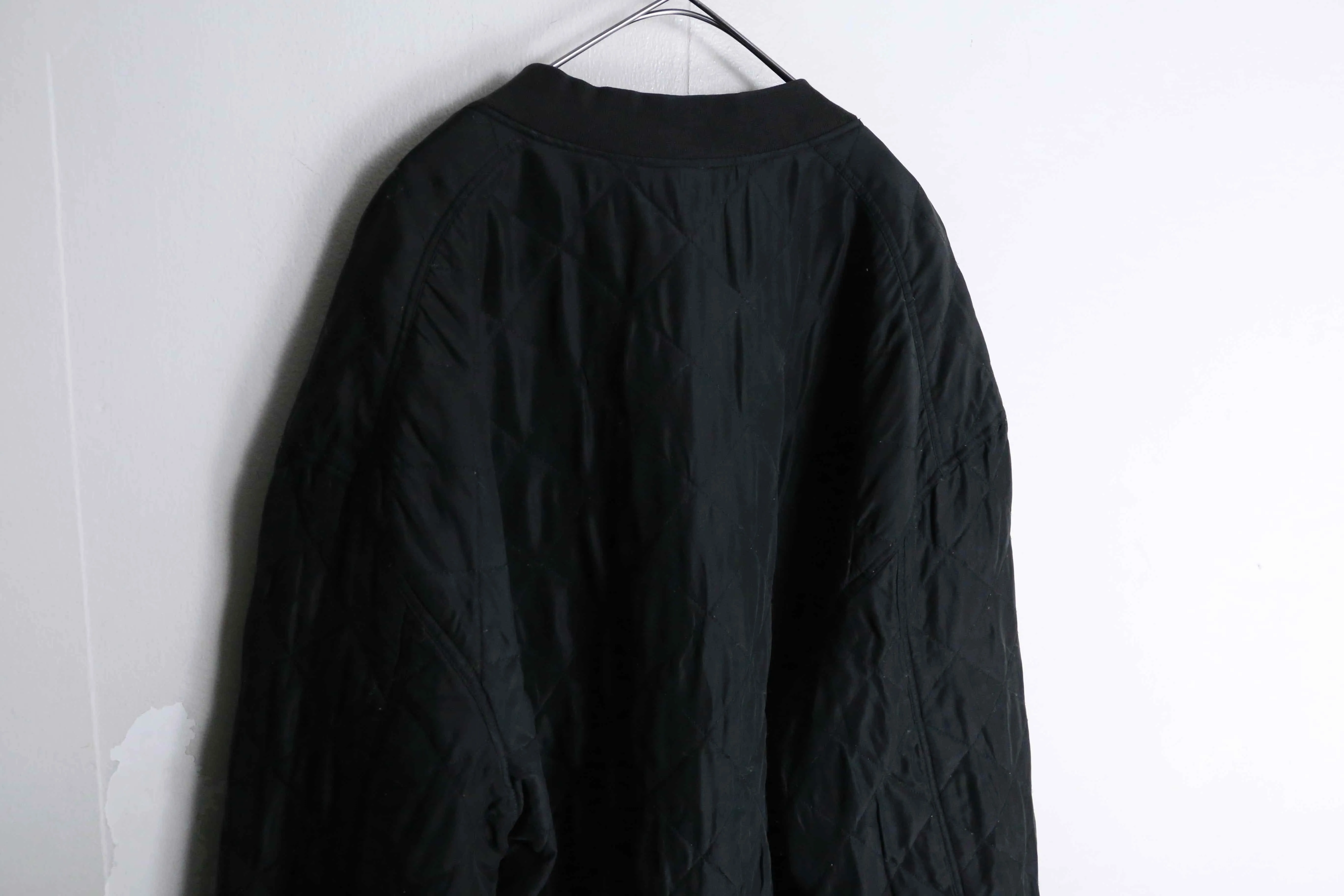 dark black light quilting silk blouson