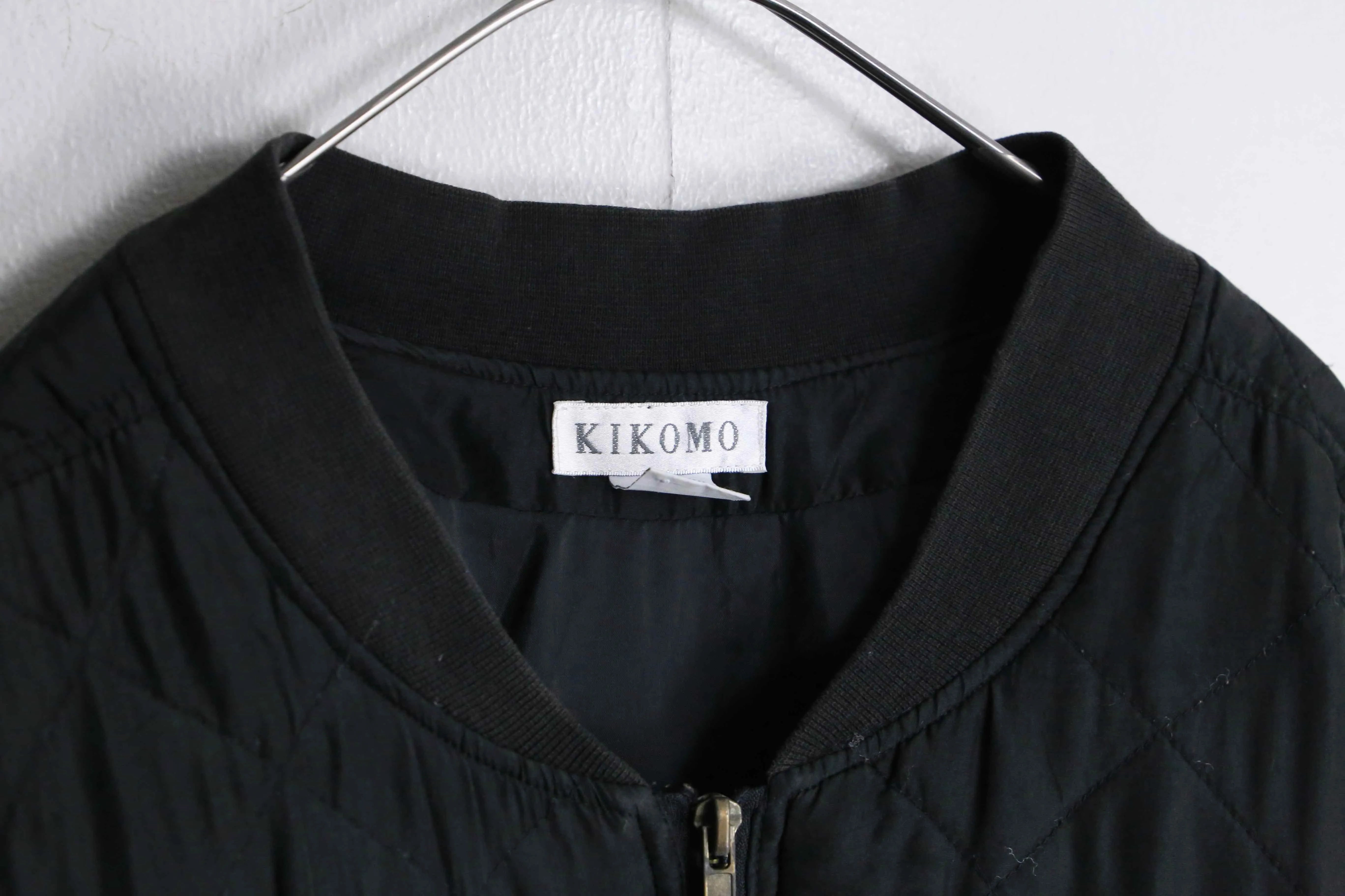 dark black light quilting silk blouson