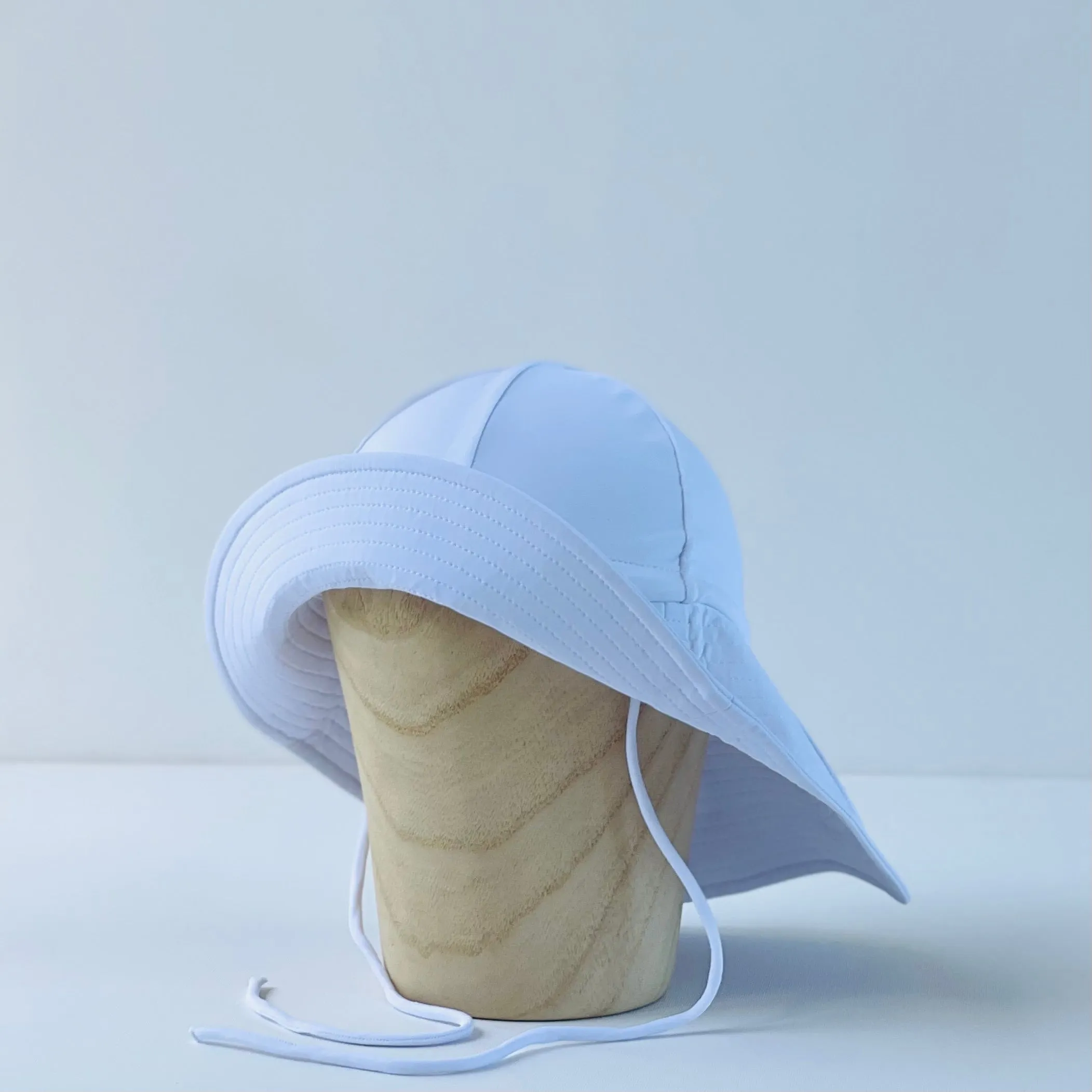 floppy hat | swim | white