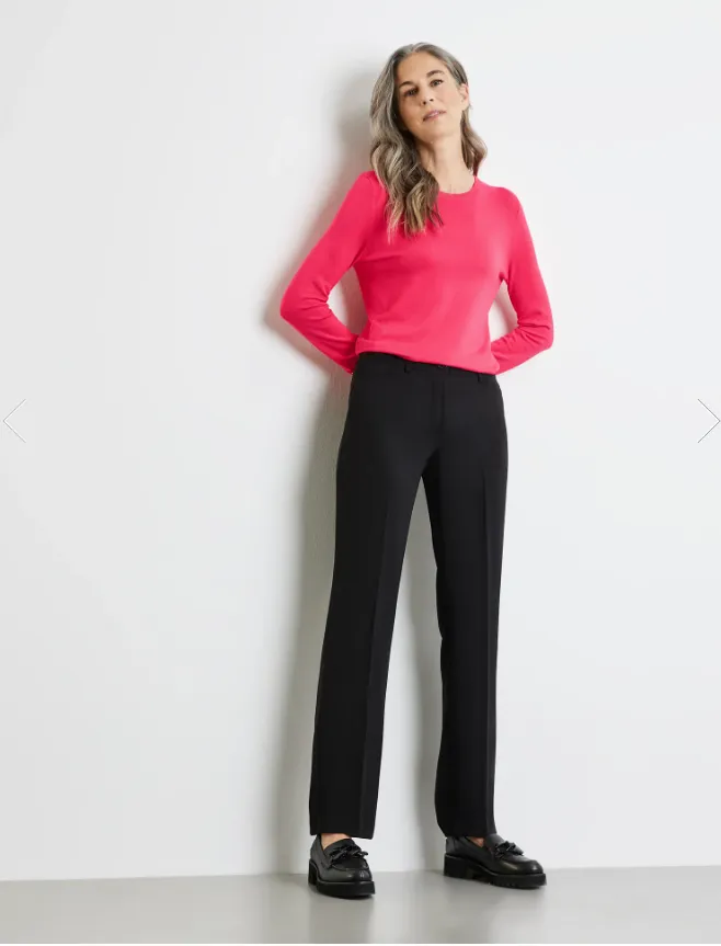 GERRY WEBER<BR>
Simple Trousers<BR>
Black, Navy<BR>