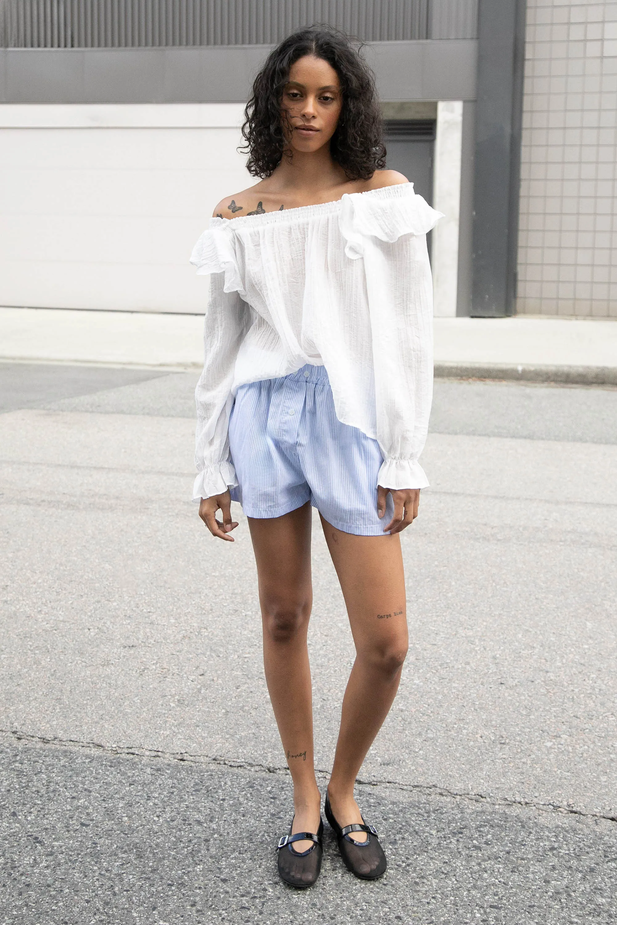 LONG SLEEVE RUFFLED BLOUSE