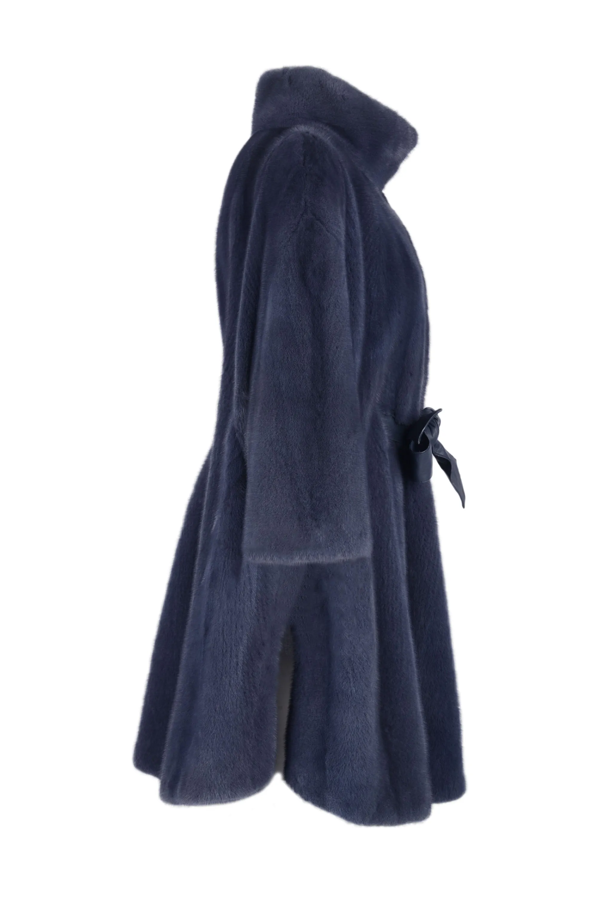 Maxi mink cape jacket with leather belt
