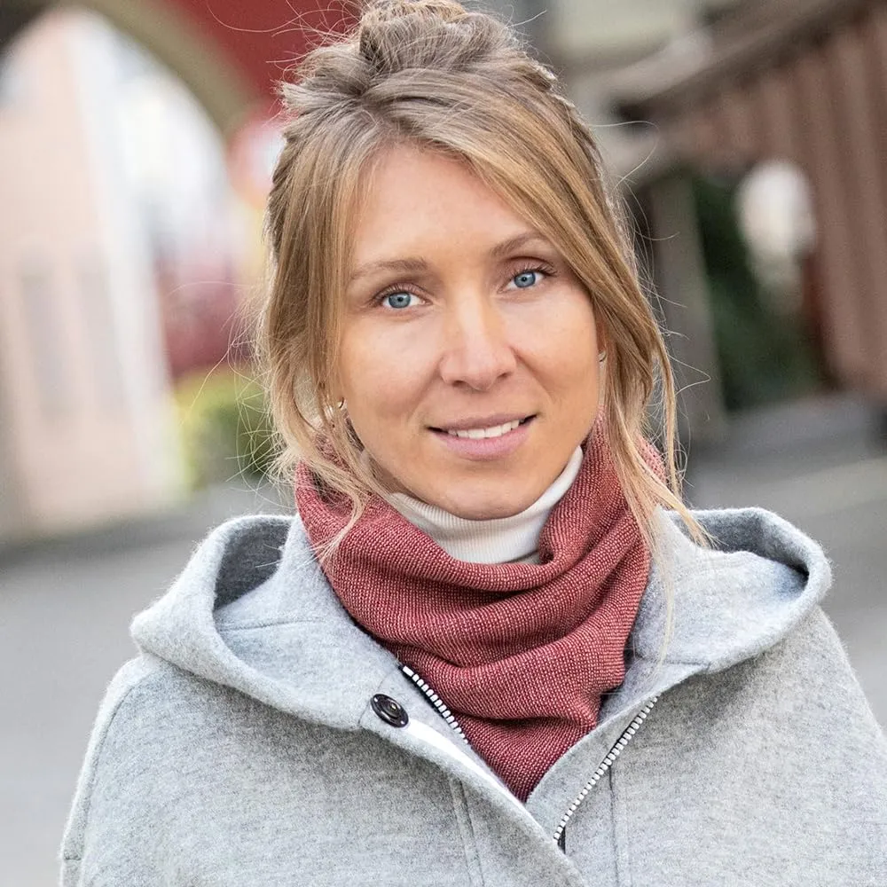 Merino Wool Infinity Loop Scarf: Unisex One Size Thermal Winter Neck Gaiter for Women & Men