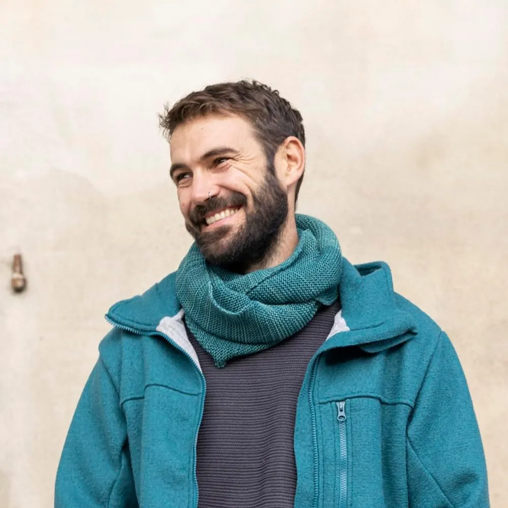 Merino Wool Infinity Loop Scarf: Unisex One Size Thermal Winter Neck Gaiter for Women & Men