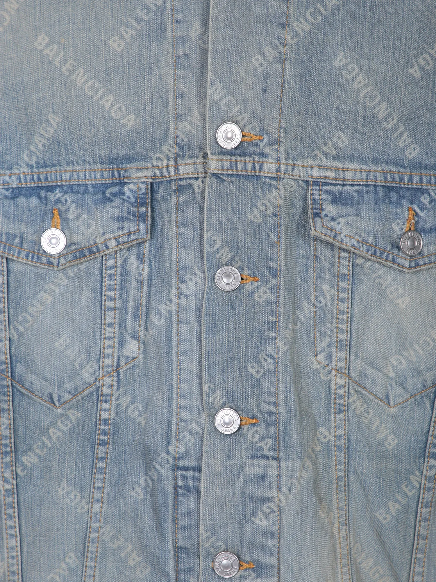 Oversize light blue shirt